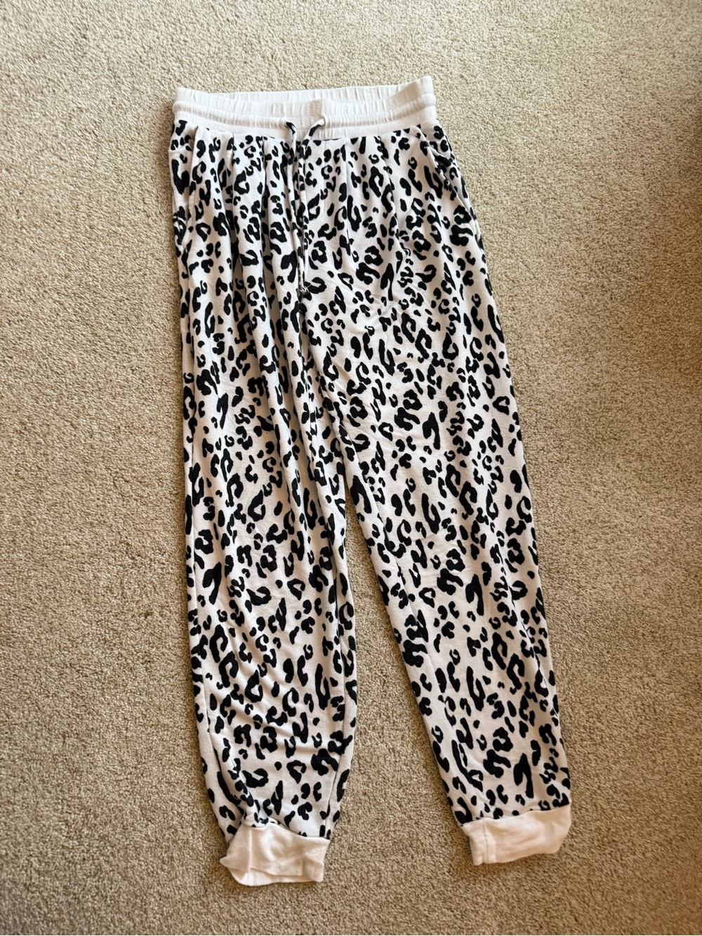 Something Navy Leopard Print Cozy Jogger Pants - White/Black